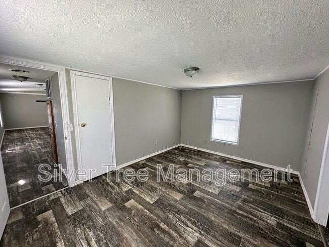 Photo - 266 Lark Meadow Dr