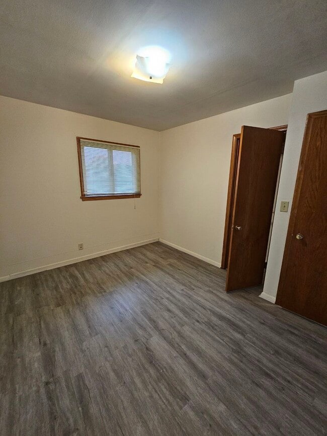 Photo - 130 E Pomeroy St