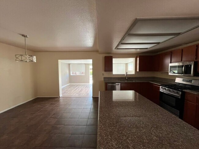 43770 Santa Rosa Cir