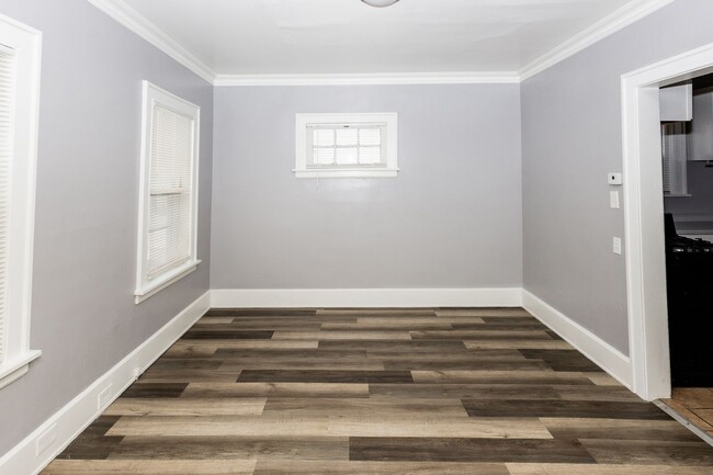 Photo - 1561 E 204th St