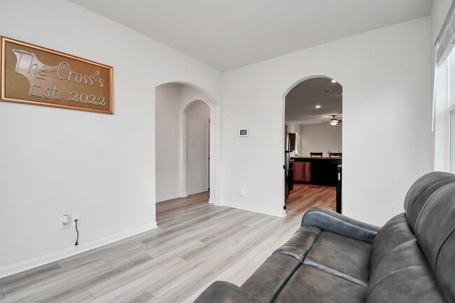 Photo - 424 Maple Fawn Dr