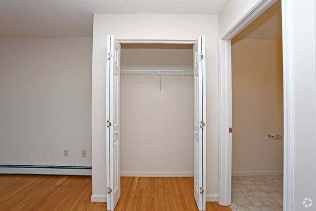 Stonegate Apartments