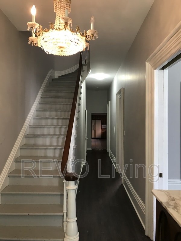 Photo - 127 Ontario St