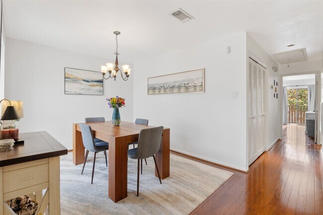 Photo - 2829 Timmons Ln Unit 228