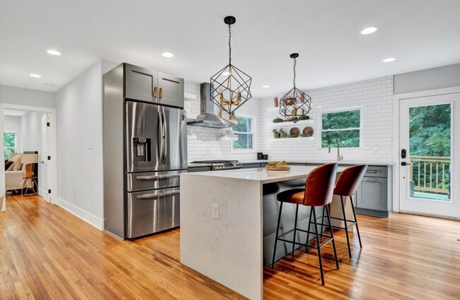 Photo - 1571 Blvd Lorraine SW