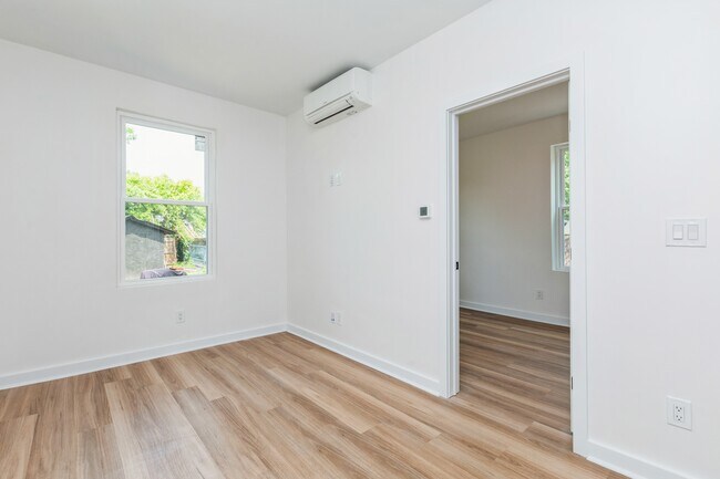 Photo - 164 Glenwood Ave Unit 102