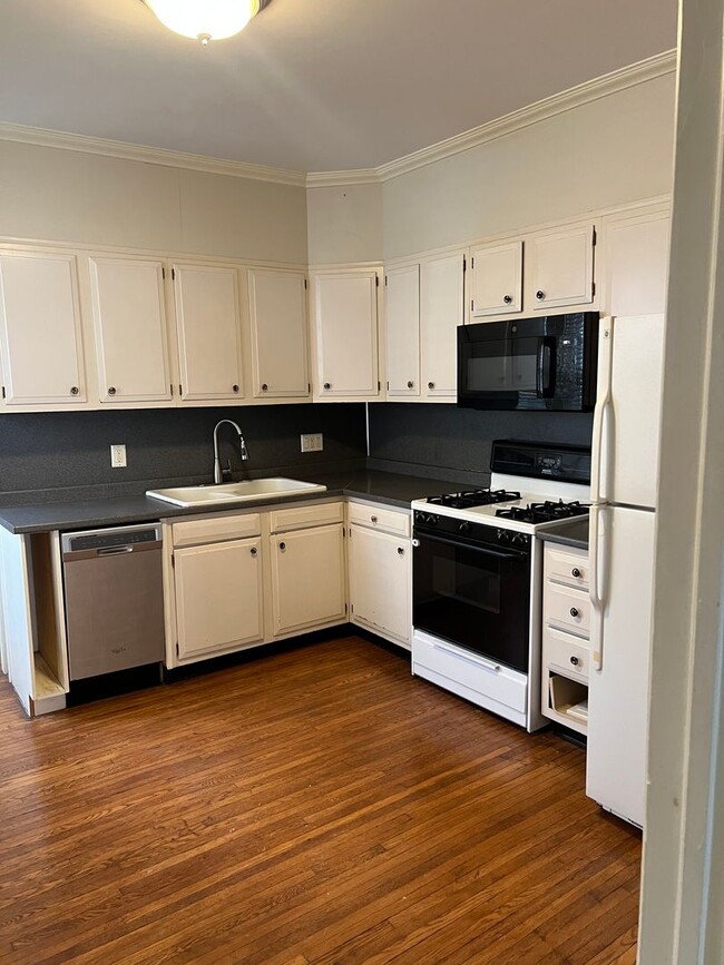 Photo - 506 W Chestnut St Unidad Apt 1