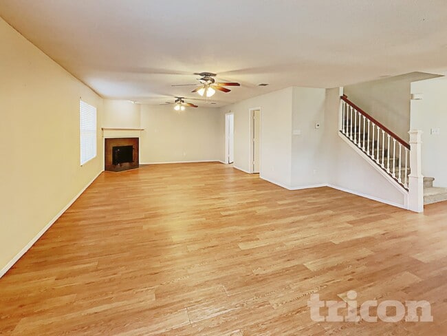 Photo - 146 Washington Way
