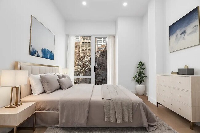 Photo - 18 E 13th St Unit 4