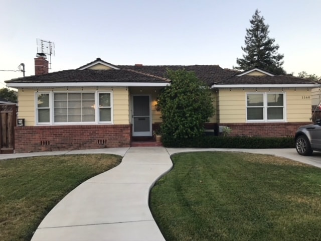 Photo - 1160 Ridgeley Dr House