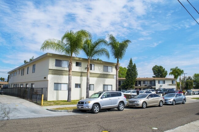 Photo - Franklin Apts