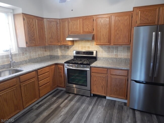 Photo - 29 Willard St