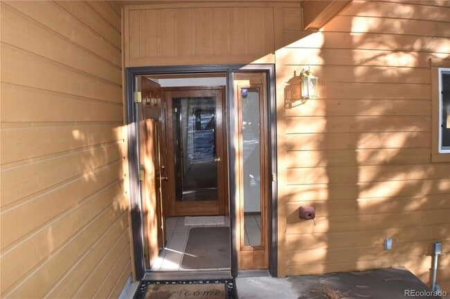 Photo - 14540 Rosholt Loop