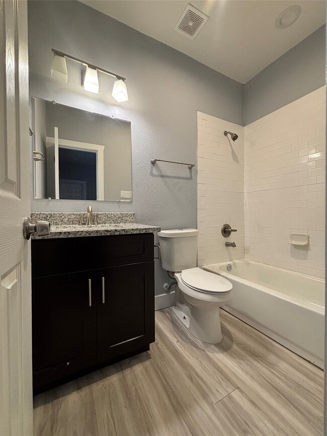 Building Photo - 339 Owens St