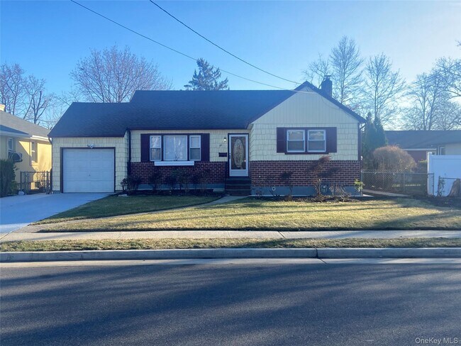 Photo - 62 Harold Ave