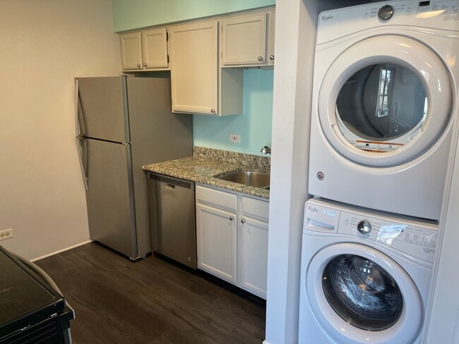 Photo - 1426 E Wyndham Cir Unit 201