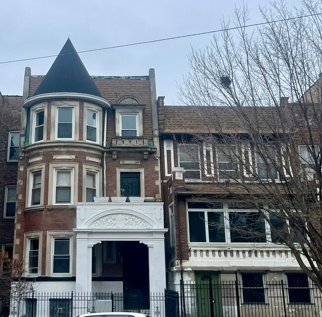 Photo - 4944 S Michigan Ave Unit 3