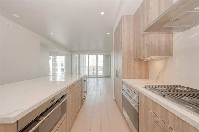 Photo - 2047 Westcreek Ln Ln Unit 801