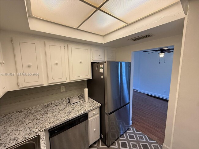 Photo - 1535 SE 15th St Unit 202