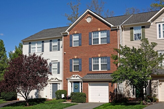 Spring Creek Living! Pet-Friendly Townhome - Spring Creek Living! Pet-Friendly Townhome