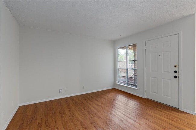 Photo - 3426 Willowrun Dr
