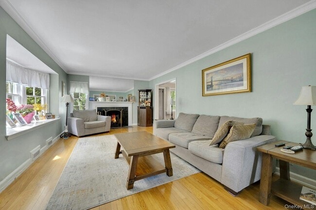 Photo - 29 Deerfield Ave