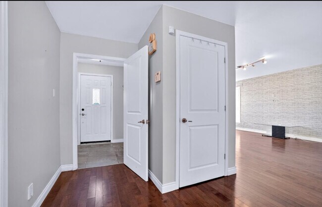 Photo - 6132 Boul Des Laurentides Unit 6132 boul Laurentide