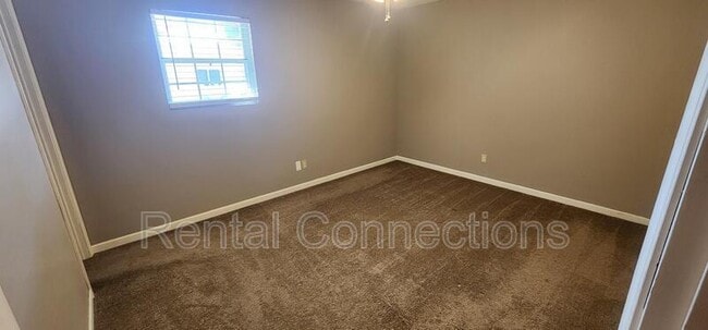 Photo - 1412 W Walnut St