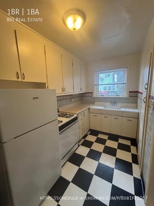 Photo - 1505 E 13th Ave Apartment Unit 8