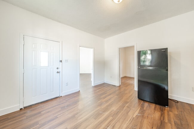 1701 Fletcher Ave Unit A