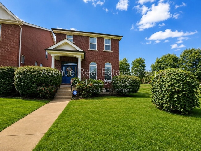 Building Photo - 3948 Blaine Ave