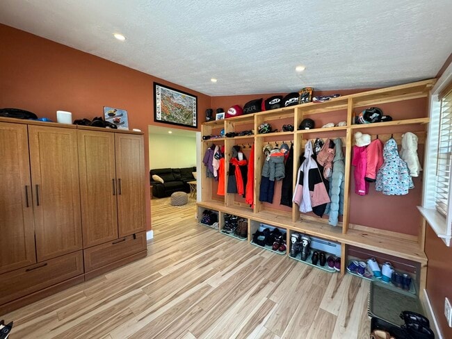 Photo - 231 Daniel Webster Hwy