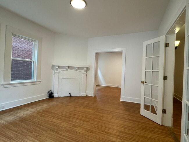 Photo - 21 Howard St