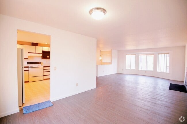 Building Photo - 515 NW Bright St Unit Apt A
