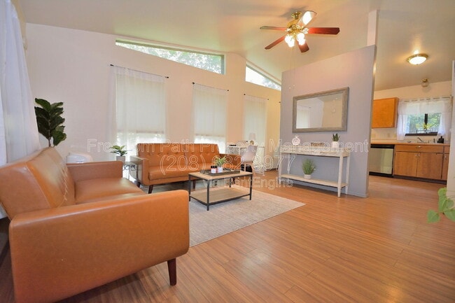 Photo - 11960 N Government Wy