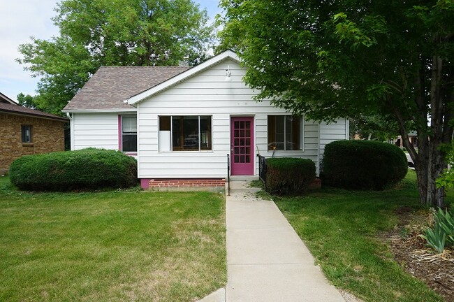 Building Photo - 258 3rd St Rental