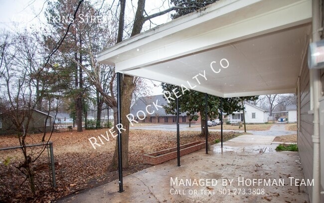 Photo - 4701 Atkins St