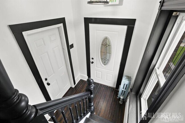 416 Main St