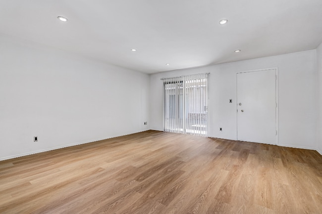 Photo - 508 Ashland Ave Unit 102