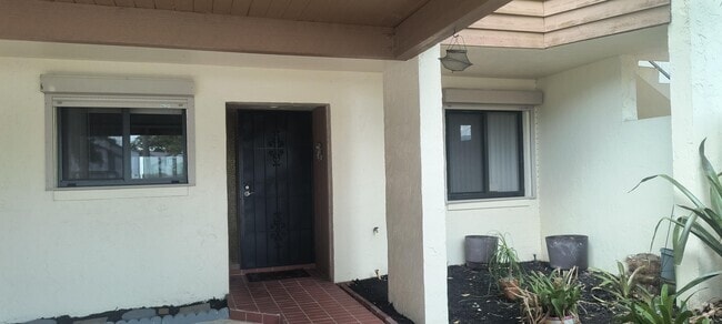 Building Photo - 1611 Minutemen Causeway Unit 111 Rental
