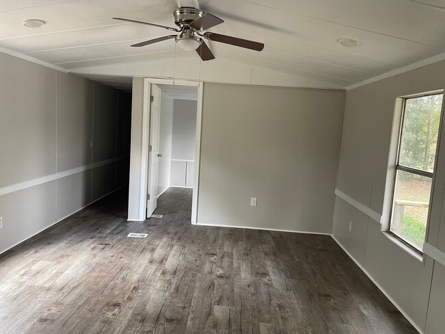 Photo - 176 Circle Dr