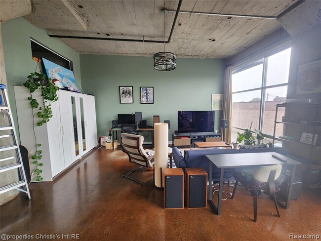 Photo - 55 W Canfield St Unit 204