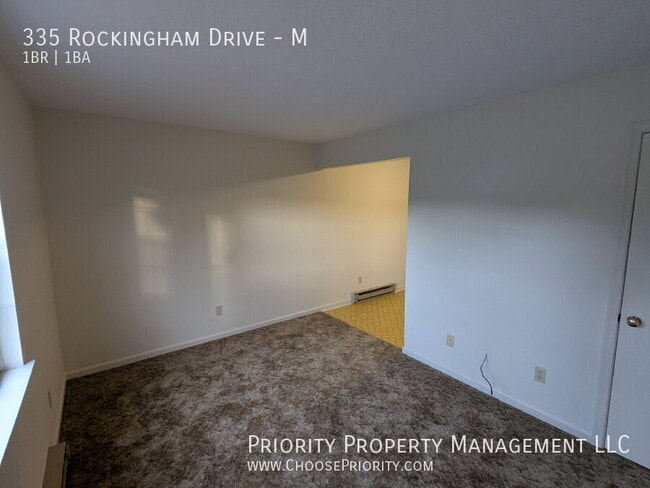 Photo - 335 Rockingham Dr Unit M