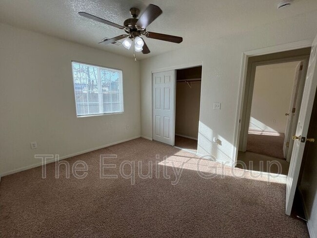 Photo - 94 N Fourth Unidad B