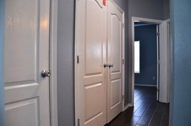 Photo - 3012 Basil Dr Unidad 4