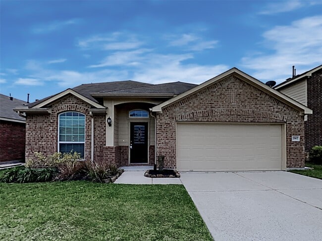 Building Photo - 2567 Riverway Dr