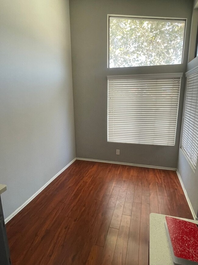 Photo - 1150 S Meadow Ln