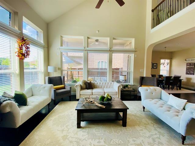 Photo - 5904 Mickelson Way