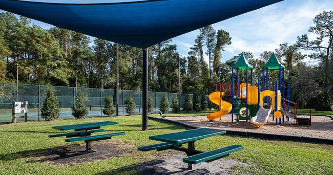 Photo - St. John's Pointe Apartment Homes