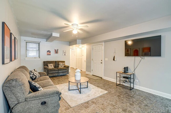 Photo - 6210 S Evans Ave Unidad ID1306921P